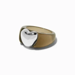 Bague en acrylique noir transparent cœur couleur argentée
