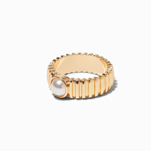 Bague nervurée avec perle d’imitation couleur dorée