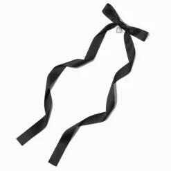 Barrette à longs pans satinée noire avec breloque cœur