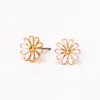 Clous d'oreilles marguerites couleur dorée - Blanc