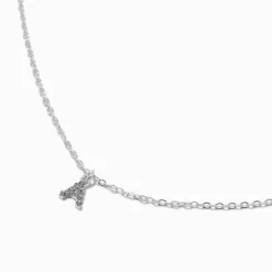 Collier à pendentif initiale en majuscule en strass couleur argentée - A