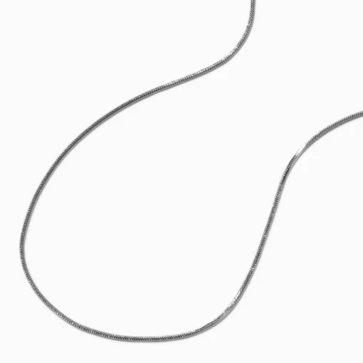 Collier mini chaîne serpent en acier inoxydable couleur argentée