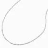 Collier torsadé délicat couleur argentée