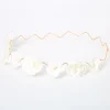 Couronne de fleurs avec roses à paillettes - Blanc