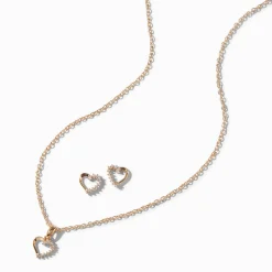 Lot clous d'oreilles et collier à pendentif cœur en zircon cubique couleur dorée