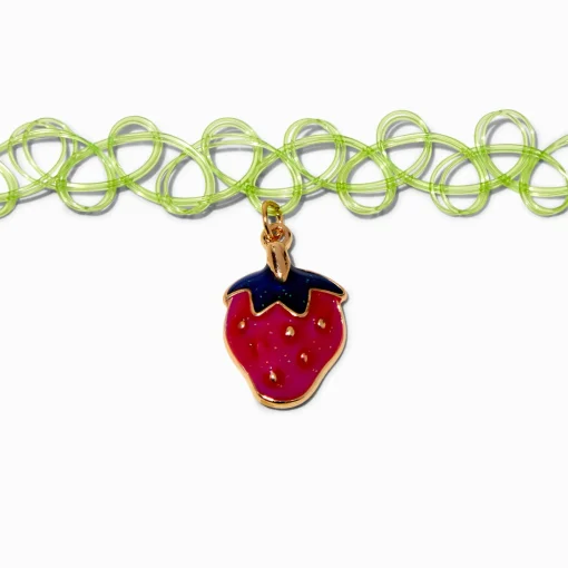 Ras-de-cou effet tatouage avec pendentif d’humeur fraise