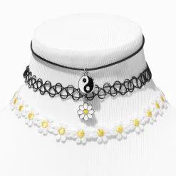 Ras-de-cou marguerite et yin et yang noir - Lot de 3